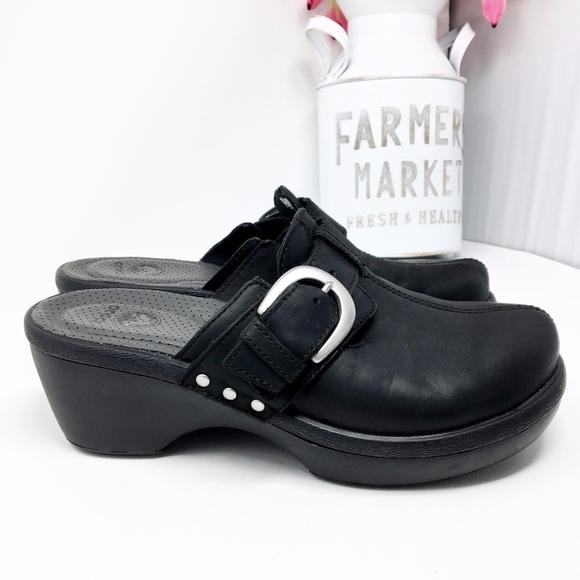 crocs cobbler clogs